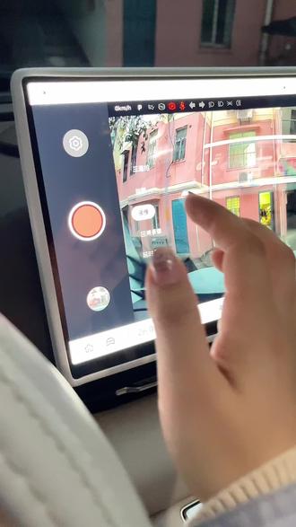 接上个视频,换了个高速卡后哨兵模式就可以正常使用了。有些注意事项看视频#枭龙max#OTA升级#长城汽车