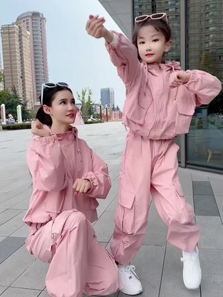 三分长相,七分打扮,女孩子从小就要多给她尝试不同风格,提高穿衣品味,她会更自信 #女童穿搭