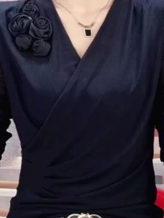 交叉v领网纱打底衫女长袖t恤薄款高端上衣西装内搭薄纱短袖高级
