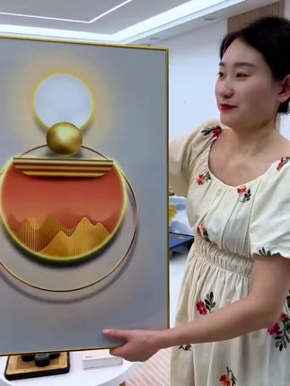 爱屋及屋【佳人】现代客厅装饰画沙发背景三联画沙发背景墙挂画#家和万事兴客厅装饰画 #软装搭配 #装饰画 #家居挂画 #花开富贵挂画客厅