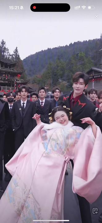 我们的王吓得花容失色了#银河系王林 #银河系001 #001二月直播日记 #ai瑶瑶团播号 @001-王林🍃 @AI瑶瑶• 银河系001|团队招优PGY