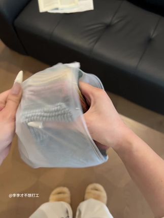 挖到宝啦 才这个价直接发5双的毛圈袜 还是加绒加厚的 上脚亲肤又保暖~马上降温该囤袜子啦~