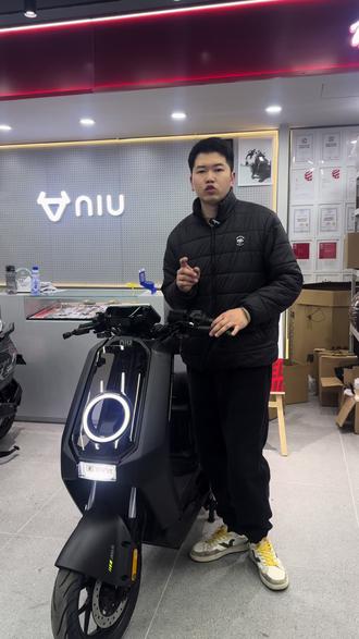 NXT2 Ultra早鸟权益最后冲刺🚨倒计时2小时
🔥早鸟券500元抵1200元
🔥至高享24期免息
🔥赠5年锐智VIP+AI大师版(价值¥995)
🔥限量赠代言人吴磊周边礼盒
3月24日19:00,早鸟结束,尾款开启!#小牛nxt大师版 #小牛Nxt #宁波小牛电动 #小牛nxt大师版 #NXT二代