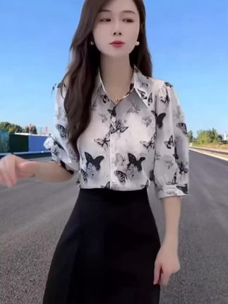 #上热门 #夏季穿搭 #衬衫#时尚洋气 #穿出自己的风格