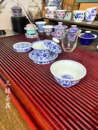 青花点工缠枝莲元宝盖碗四件套高温釉下家用功夫茶具主人杯茶杯 #青花瓷盖碗套装#盖碗#茶生活 #茶器之美 #茶具