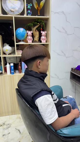 最近飞机碎盖也是火得很哦!#飞机碎盖 #这家店回头客超多 #同城好店推荐 #美发 #懂你的发型师