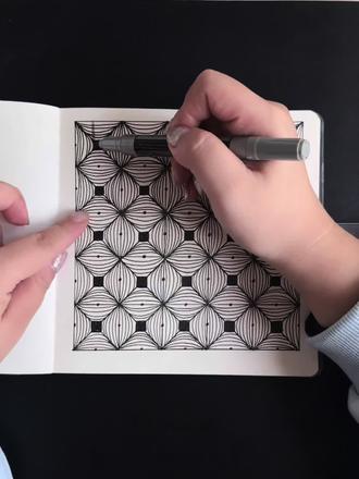 躲在方形格子下面的花朵~#禅绕画 #零基础学画画 #绘画过程 #解压时刻 #跟着抖音学画画