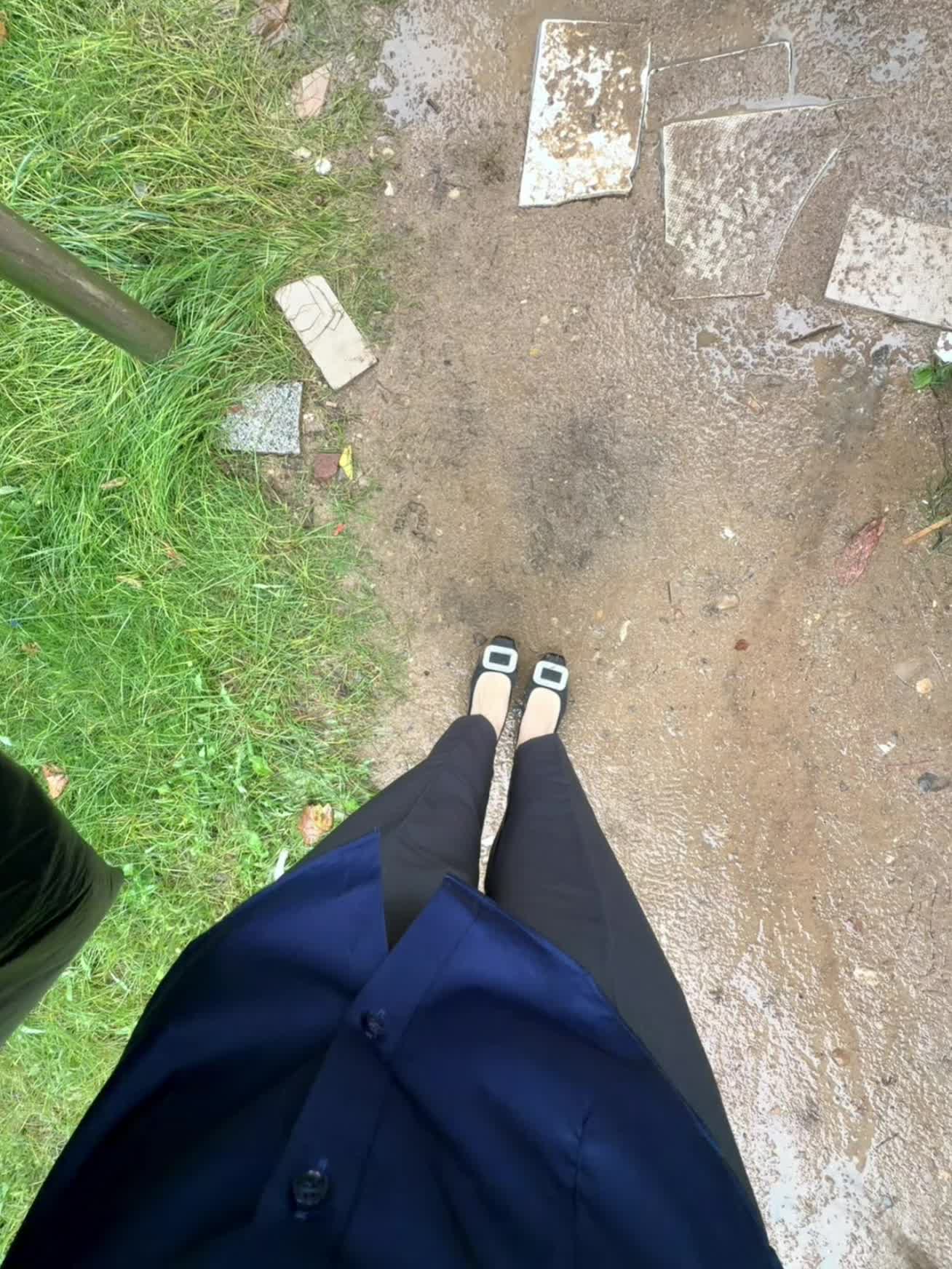 工作时可以狼狈不堪 休息时也可以很精致 能屈能伸 可以吃苦 也可以享受生活#工作日常
