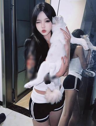 快点叫主人给你狗狗饼干吃