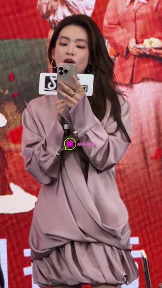 陈昊宇追剧团现场清唱走过咖啡屋,这一张嘴不愧是专业的,好像放cd #陈昊宇 #好好的时光 #清唱