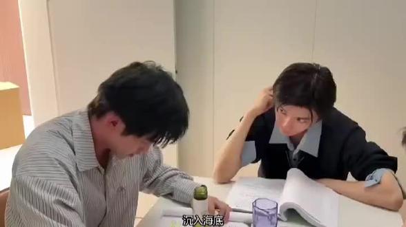 #云旗#郝熠然 不行了。这个花絮看的。哭死我算了。缓不过来了。你们俩别哭了。我心疼。@郝熠然 @云旗Yunqi 你俩能哄哄我嘛?😭 #云旗