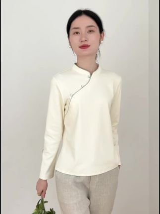 秋天是温柔的! #中式打底衫 #国风服饰 #简约打底衫 #中式立领上衣 #气质优雅穿搭