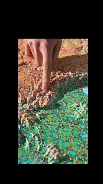 【星球精雕版】中国地图和世界地图 3D立体凹凸地形图约1.1米x0.8米