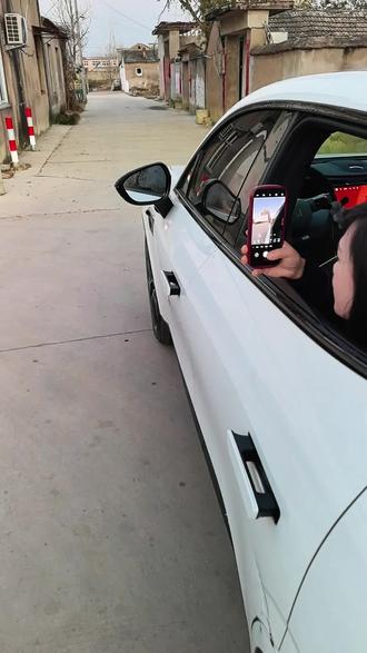 看完飞驰人生3,想复刻又怕手机掉?就这么干 #飞驰人生3转场
#祝你马上成功马上发
#小塔创作者
#阿维塔11
#开车当然要拍照记录啊