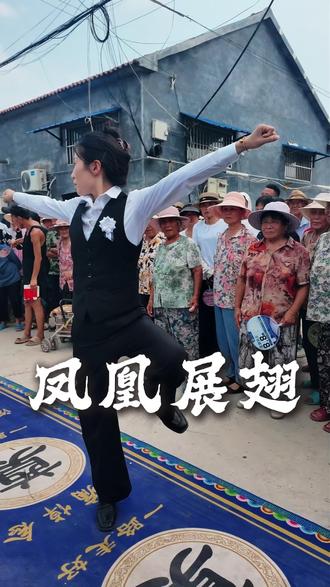 鱼台第一领狮人 路祭行礼二十四拜!