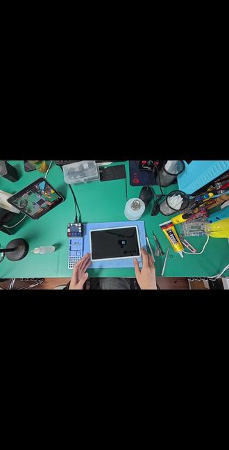 华为平板屏幕出现白斑横条怎么办?#华为平板换屏 #屏幕线条 #屏幕竖条 #修平板 #换屏幕不被坑