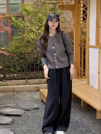 #秋天变时髦就从韩系穿搭开始 #早秋穿搭三分钟出门不是梦 #早秋贵气感穿搭 #今天穿什么 #初秋穿搭