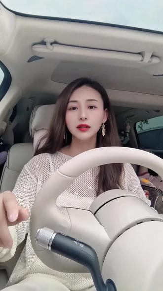 海口三天,里程86㎞,验证了ads4.1和4.0的区别,相比较4.0喜欢急刹,4.1丝滑很多,有些路段小艺喜欢压线跑,喜欢实线变道,还有一次走高架桥下面差点撞桥墩,
#创作者中心
#女司机
#返乡回家
#享界S9T
#驭见人生旷野