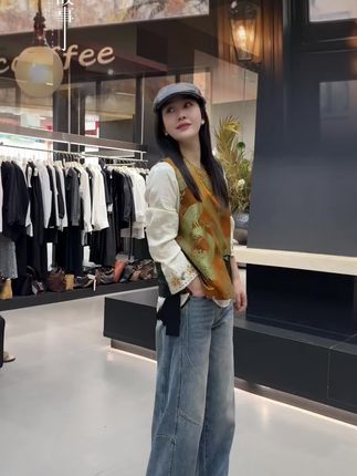 #秋冬ins风穿搭技巧 #秋冬的约会穿搭还是如此权威 #秋冬穿搭新鲜感在线 #一条半身裙搞定一周通勤穿搭 #秋季日常实用穿搭思路分享