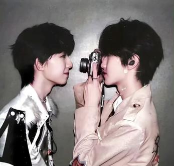 我就一个问题:SDFJ今年到底欠了多少钱!!!
啊啊啊啊啊啊啊我一定要抽到这三张奇文双人卡💙🩷宝宝们快来找麻麻🥹🥹🥹
#奇文