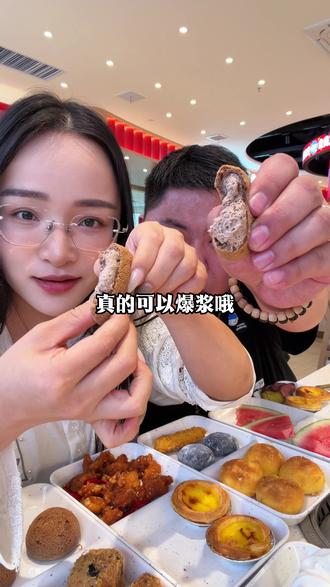 龍歌自助小火锅上新了好多甜品!各种DIY完全停不下来~#龍歌5月新品上新 #龍歌自助小火锅 #520甜蜜季 #心动美味指南 #爱就是有人陪你吃吃喝喝
