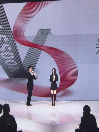 受邀参加新沙宣回归上海
#无限.无界##发布会
#单依纯#品牌代言人#