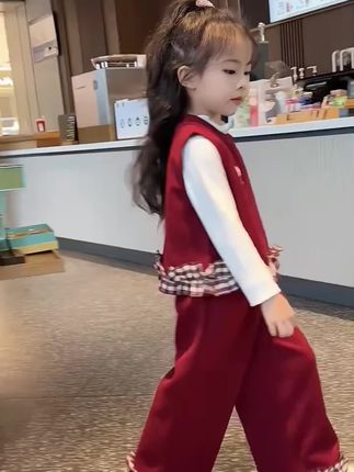 #好穿又好搭 #女宝穿搭 #女童套装 #秋季套装 #童装