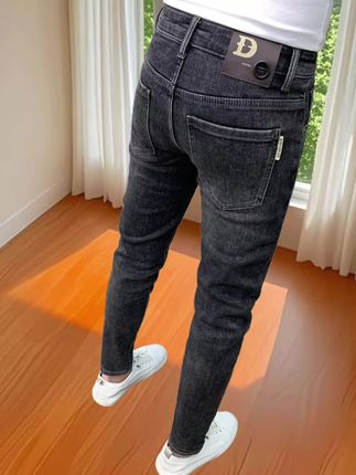 #品质男装 #轻奢男款牛仔裤 #每天穿搭分享 #牛仔裤穿搭 #牛仔裤