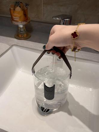 秋冬天家里开暖气,空调,早上起来喉咙嘴巴干的,就整一个他们家的加湿器!#加湿器 #便携加湿器 #提升幸福感的生活小家电