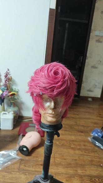 特里休跟练
随手录可能有点不足,全程大概一个半小时左右,加速剪辑了部分。适合漫展临时补救#cos假发 #特里休 #jojo #假发教程