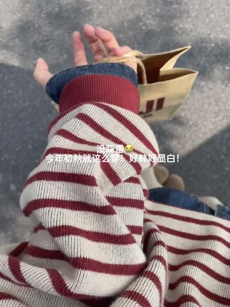 啊啊啊!一周穿五天的人生卫衣!好韩好显白!单穿叠穿都好看!关键才这个价!喜欢的姐妹闭眼冲!#秋季微胖穿搭测评 #早秋高智感职场穿搭 #通勤穿搭如何摆脱土气感 #被秋日氛围感穿搭拿捏了 #韩系穿搭