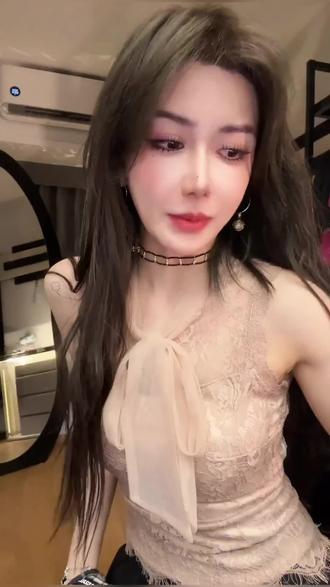 蕾丝衫蝴蝶结系带背心#辣妹穿搭 #纯欲风 #背心 #谁穿谁好看 #爆款热卖中