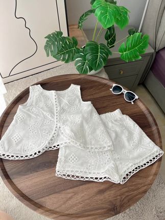 女童韩系网红有设计感镂空洋气两件套,穿着舒服又洋气#女童韩版夏装 #新款上新 #韩系穿搭 #高品质童装 #潮童穿搭