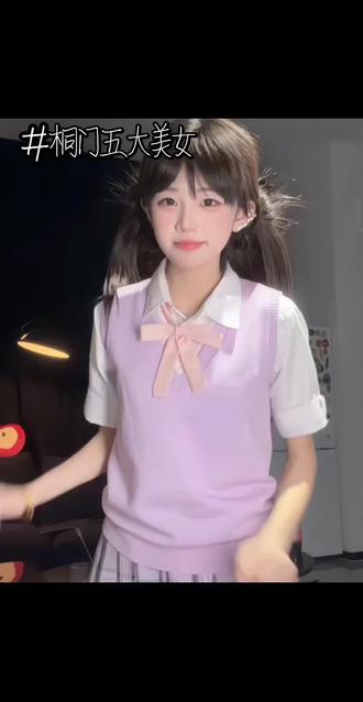 @牛油果🥑.启萌🍋 同门五大美女,我只认@张➕慧 @霞霞 #不愧是我 #给我火一把怎么样