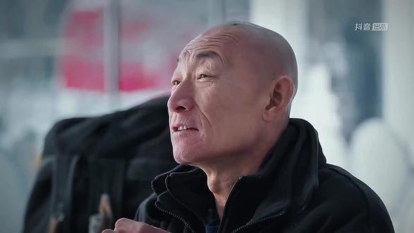 男儿有泪不轻弹,只因未到伤心处#冬泳怪鸽#冬
泳怪鸽再次哭了