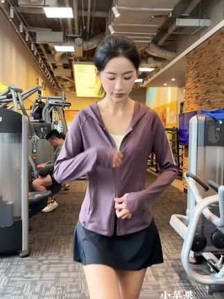 #夏季穿搭 #健身穿搭 #好身材练起来 #见人不如健身 #运动女孩