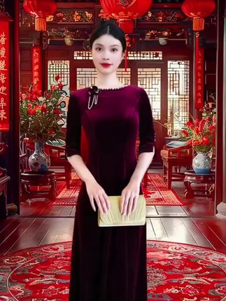穿上这款新中式礼服,婚礼上你就是最美的那一个#高级感穿搭减龄又大气的一字肩长袖裙#婚礼妈妈礼服 #气质穿搭#优雅气质#早秋姐感穿搭气质顶满@抖加🔥上热门🔥dou+🔥热点宝