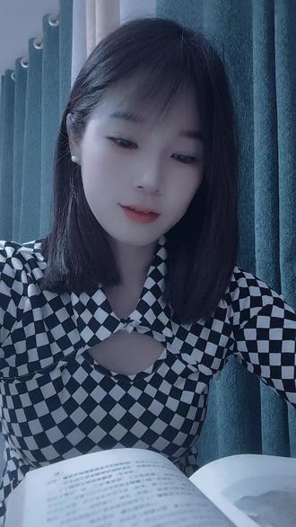最是书香能致远,腹有诗书气自华………