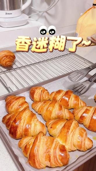 #在家做美食 #在家做面包 可颂面包超详细制作教程