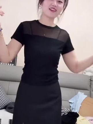 夏季新款半高领短袖T恤女辣妹网纱拼接chic性感气质紧身显瘦上衣#短袖t恤 #女装 #穿搭 #女装穿搭 #夏季穿搭 @DOU+上热门 @DOU+小助手 @DOU+好生意 @抖音小助手