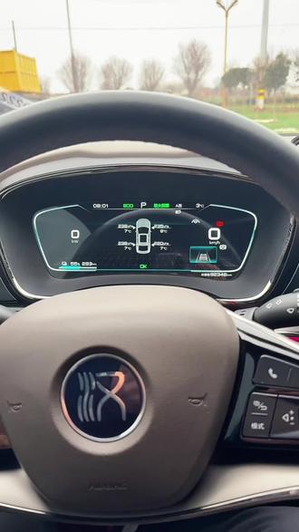 比亚迪汉EV仪表盘变换调节