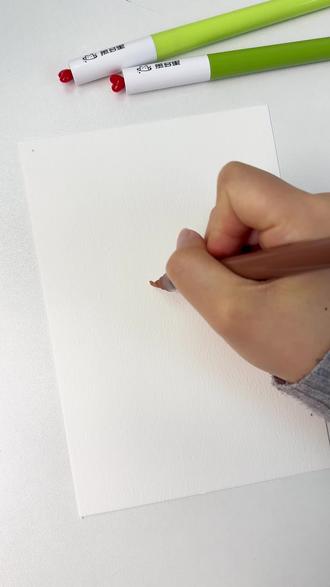 丙烯马克笔|30秒学会6种简单小树🌳 🖊️:慕多星丙烯马克笔
📒:32k
#简笔画画 #丙烯马克笔 #零基础学画画 #绘画教程 #跟着抖音学画画 视频参考:@Ender梨儿.