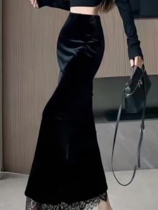 金丝绒复古包臀鱼尾裙#气场全开 #高级感穿搭 #女人味穿搭 #辣妹穿搭 #鱼尾裙