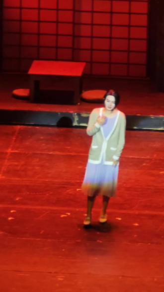 全都来欣赏这位音乐剧女演员的震撼高音!!!
就算在山顶也无法抵抗倩如姐姐的高音感染
|《嫌疑人的献身》20260430返场
蒋倩如 饰 花冈靖子
#音乐剧 #音乐剧嫌疑人x的献身 #蒋倩如