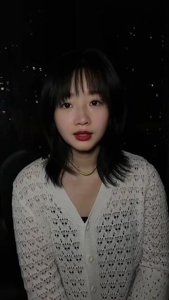 拍抖音总没播放量?其实算法看的就是完播、点赞和走心的评论~别当沉默的观众,给同赛道的朋友捧捧场,也是在为自己的爆款铺路呀!加油!
#互动 #活跃账号 #拍抖音 #自媒体