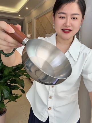 #厨房好物 #不锈钢厨具 #手柄锅 #奶锅 #不锈钢手柄碗