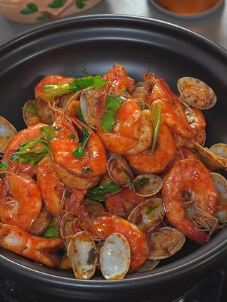 以后想吃干锅菜就不用出去买了,自己在家做干香入味,好吃还下饭 #干锅花甲虾