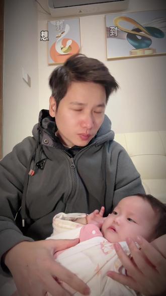 宝宝检查出有散光,现在千万要注意光线#散光 #宝宝散光 #婴儿散光 #育婴知识 #新手爸妈必看