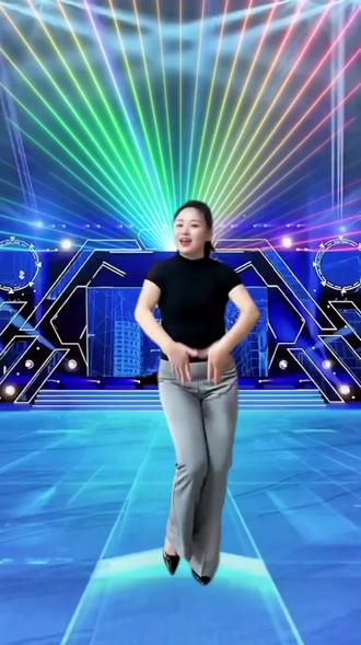 玉芬那玉粉你让彪哥好伤心…一个人的舞台也精彩#这首歌火了也跟个风 #简单好听又好学#有喜欢的姐妹一起来 💃🏿💃🏿#抖音玩法合伙人计划。