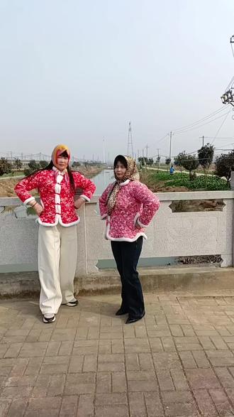 最美农村 ,三个女人1台戏